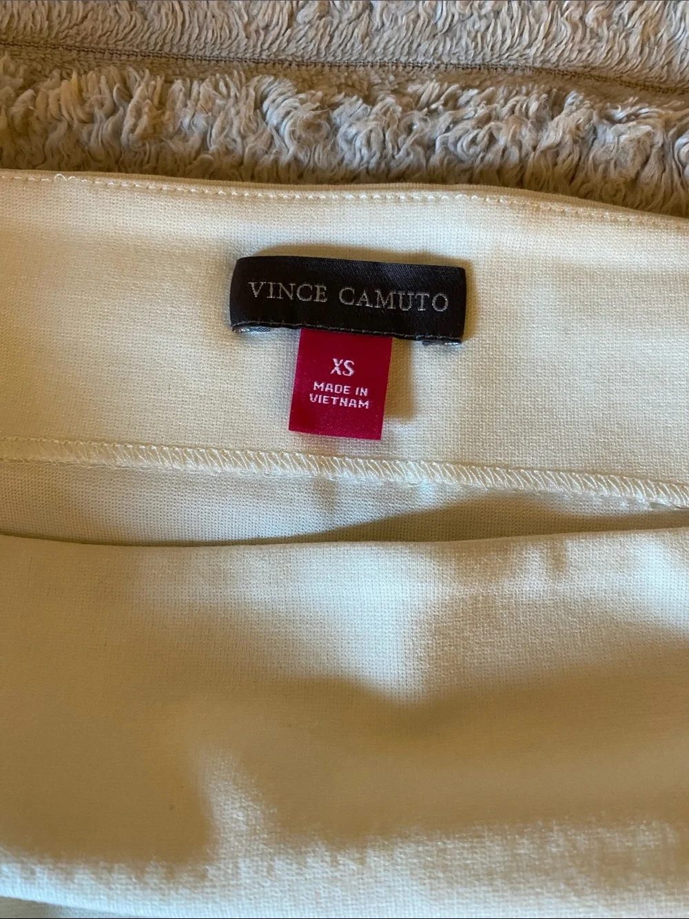 Vince Camuto Cream Pencil Skirt Pls see last Picture